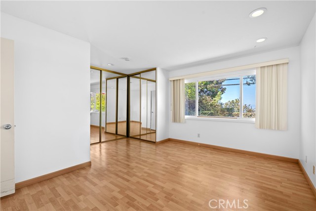 28855 Cedarbluff Drive, Rancho Palos Verdes CA: https://media.crmls.org/medias/cf836722-14d1-4f02-be61-0c671b8f8ab9.jpg
