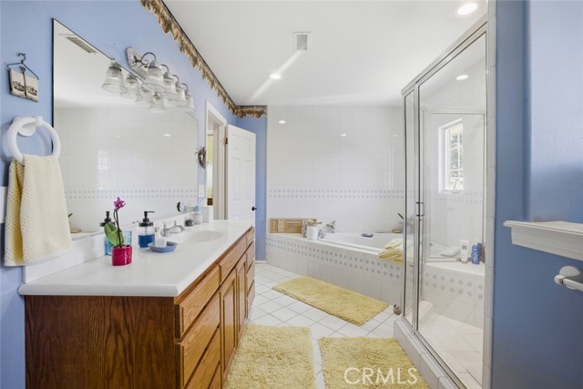 Detail Gallery Image 33 of 53 For 2033 Holiday, Newport Beach,  CA 92660 - 5 Beds | 7/1 Baths