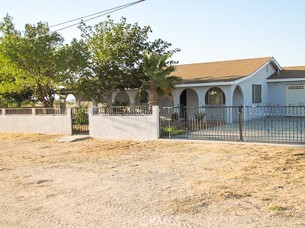 Detail Gallery Image 6 of 25 For 9841 Mendiburu Rd, California City,  CA 93505 - 3 Beds | 2 Baths