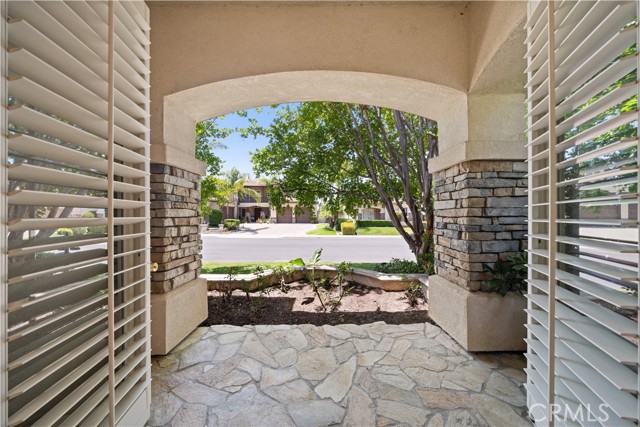 18642 Topanga Canyon Road, Silverado CA: https://media.crmls.org/medias/cf84f5d6-3303-469b-a822-cef5ab1bff87.jpg