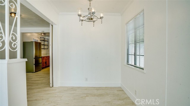 Detail Gallery Image 11 of 67 For 22123 Bassett St, Canoga Park,  CA 91303 - 3 Beds | 2 Baths