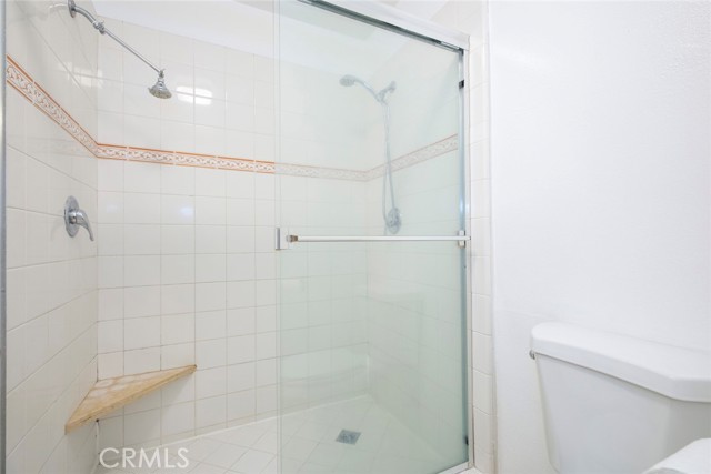 18119 Calvert Street photo 26
