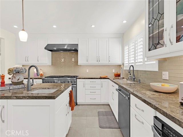 11122 Yolanda Avenue, Porter Ranch CA: https://media.crmls.org/medias/cf854402-6872-40b4-af6a-07500d1a3b61.jpg