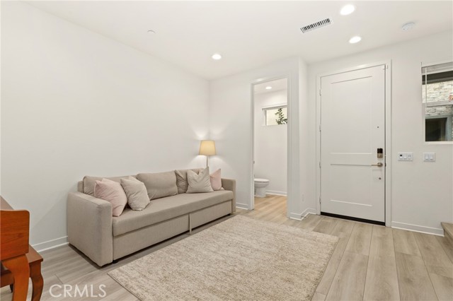 Detail Gallery Image 4 of 54 For 67 Sanctuary Ln, Mission Viejo,  CA 92692 - 3 Beds | 3/1 Baths