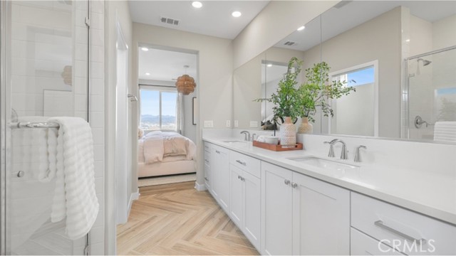 26669 Blue Hills Loop, Valencia CA: https://media.crmls.org/medias/cf864d52-b791-40ed-9569-c24c72e3c61f.jpg