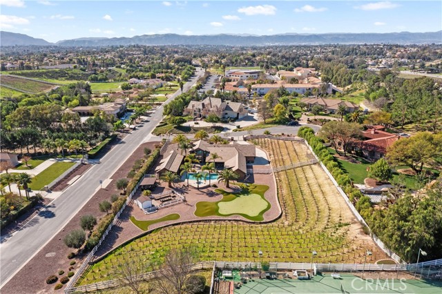 Detail Gallery Image 60 of 72 For 41570 Avenida Bordeaux, Temecula,  CA 92592 - 6 Beds | 4/1 Baths