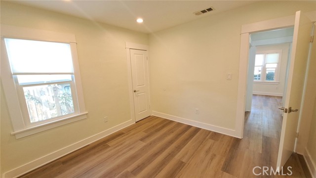 Detail Gallery Image 13 of 24 For 560 South St, Glendale,  CA 91202 - 2 Beds | 1 Baths