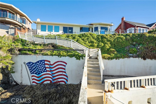 Detail Gallery Image 11 of 47 For 534 Pacific Ave, Cayucos,  CA 93430 - 6 Beds | 3 Baths