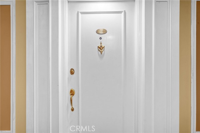 Detail Gallery Image 5 of 27 For 969 Hilgard Ave #706,  Los Angeles,  CA 90024 - 1 Beds | 1 Baths