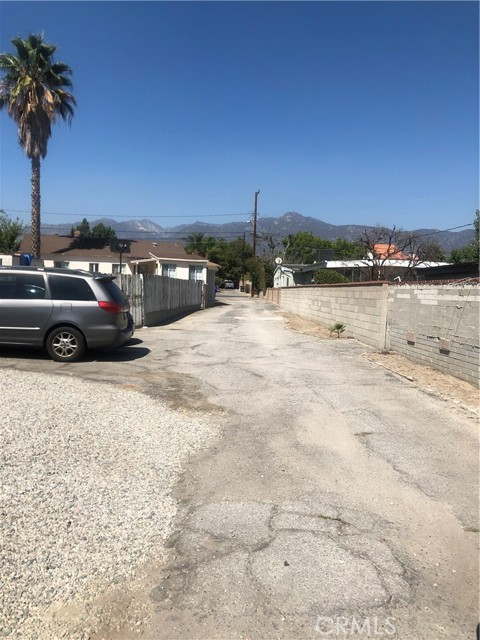 8852 Greenwood Avenue, San Gabriel CA: https://media.crmls.org/medias/cf897246-4be4-40d6-9e63-5799ac7d34f7.jpg