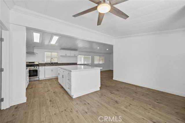 3524 E Avenue R, Palmdale CA: https://media.crmls.org/medias/cf898b82-ce45-4e5e-8903-bf7c67a006ca.jpg