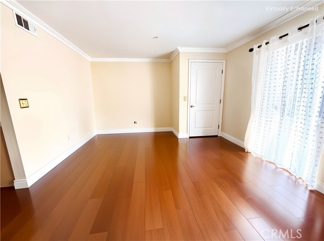Detail Gallery Image 13 of 21 For 116 W Maple St #18,  Glendale,  CA 91204 - 2 Beds | 2/1 Baths