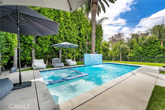 4706 Katherine Avenue, Sherman Oaks CA: https://media.crmls.org/medias/cf8a4f67-ea25-4d55-972d-3411fc76428e.jpg