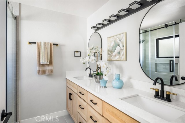 849 Melham Avenue, La Puente CA: https://media.crmls.org/medias/cf8a9567-f022-484f-8125-5f1d7d32f735.jpg
