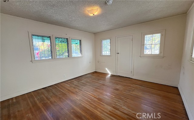 Detail Gallery Image 18 of 21 For 811 N Vendome St, Los Angeles,  CA 90026 - 3 Beds | 2 Baths