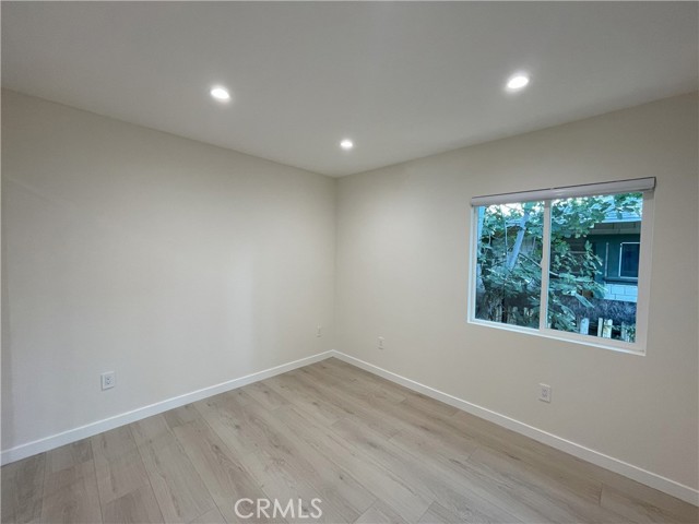 627 Fischer Street, Glendale CA: https://media.crmls.org/medias/cf8ca54d-b2a2-46ac-957f-f94baa3e6ce8.jpg