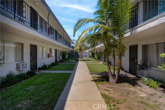 Detail Gallery Image 11 of 26 For 2890 E Artesia Bld #57,  Long Beach,  CA 90805 - 1 Beds | 1 Baths