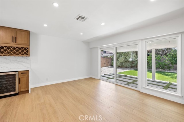 Detail Gallery Image 17 of 38 For 22306 Marlin Pl, Canoga Park,  CA 91303 - 4 Beds | 3 Baths