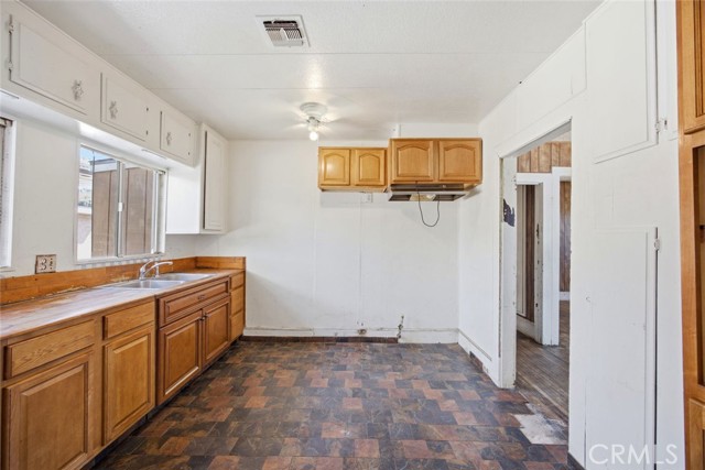 Detail Gallery Image 8 of 24 For 508 N Vine, Anaheim,  CA 92805 - 2 Beds | 1 Baths