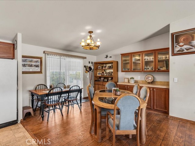 Detail Gallery Image 7 of 33 For 528 Sacramento Rd, Pinon Hills,  CA 92372 - 4 Beds | 3 Baths