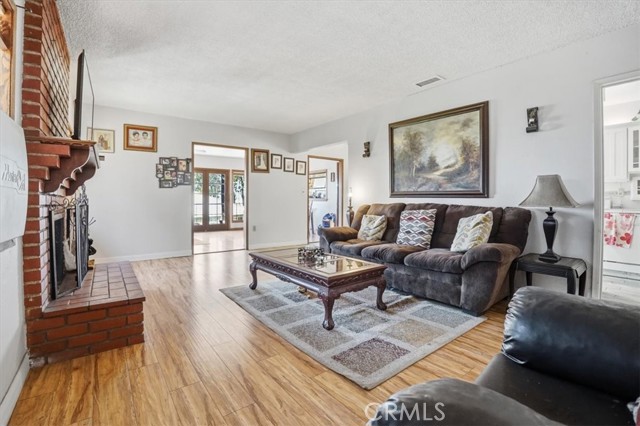 Detail Gallery Image 13 of 55 For 4400 Harrison Canyon, San Bernardino,  CA 92404 - 3 Beds | 1 Baths