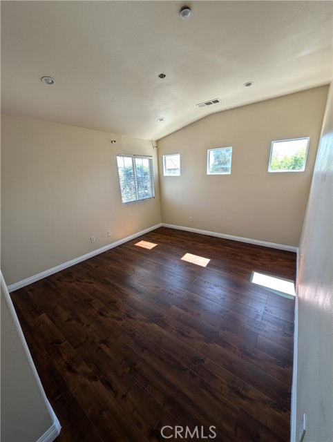 1911 Cefalu Court, Riverside CA: https://media.crmls.org/medias/cf8f5b52-246c-4338-a1b6-9ddaed80d165.jpg