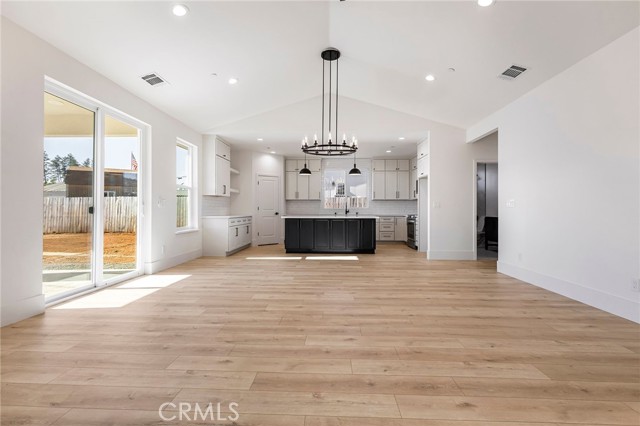 6779 Matell Road, Paradise CA: https://media.crmls.org/medias/cf90c1bf-1807-4598-b6a3-739000fa19f7.jpg