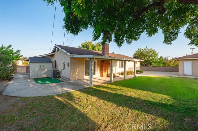 153 Underhill Drive, Glendora CA: https://media.crmls.org/medias/cf90c582-8bcf-46f1-8de7-cb14d0c05614.jpg