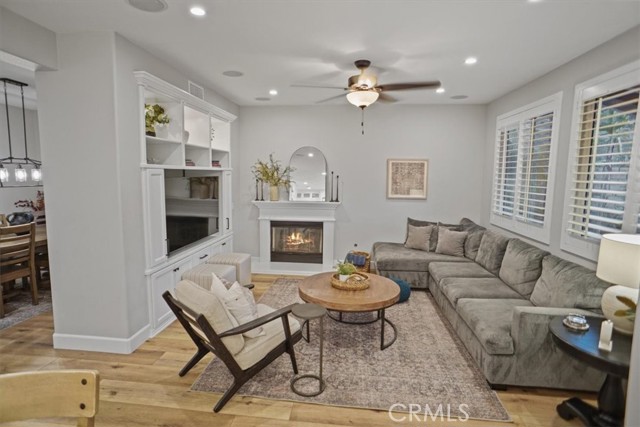 Detail Gallery Image 11 of 43 For 28211 Lorita Ln, Saugus,  CA 91350 - 5 Beds | 2/1 Baths