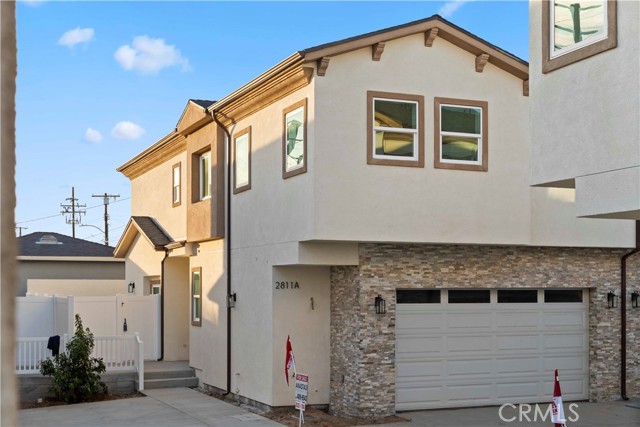 2817 190th Street, Redondo Beach, California 90278, 4 Bedrooms Bedrooms, ,2 BathroomsBathrooms,Residential,For Sale,190th Street,SB24033484