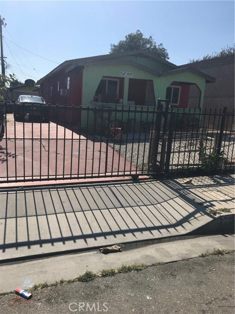 1137 S Townsend Ave, Los Angeles, CA 90023