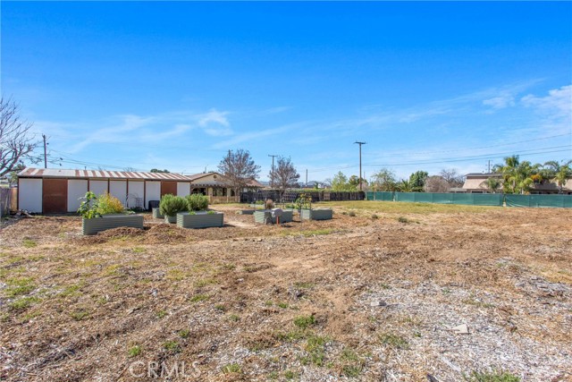 Detail Gallery Image 39 of 45 For 28216 Eucalyptus, Highland,  CA 92346 - 3 Beds | 2/1 Baths