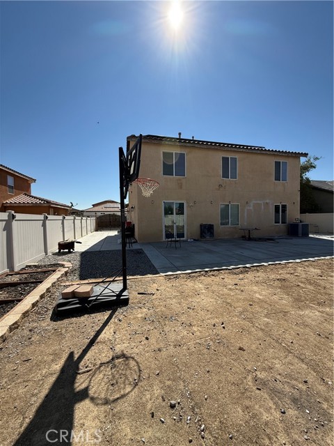 Detail Gallery Image 31 of 44 For 15974 Golden Meadow Ln, Victorville,  CA 92394 - 3 Beds | 2/1 Baths
