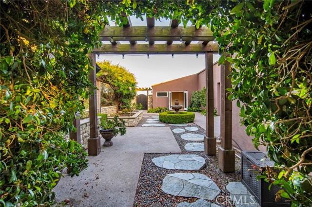 32131 Sea Island Drive, Dana Point CA: https://media.crmls.org/medias/cf969310-4717-4e7c-97de-4af74c992272.jpg