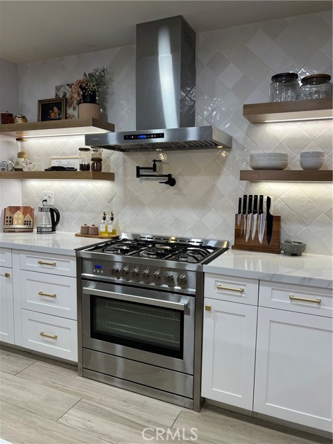 116 Yosemite Avenue, Perris CA: https://media.crmls.org/medias/cf983ab6-ff8a-4f18-b3ed-ac7bd0e6c6ee.jpg