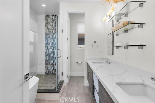 Main bathroom