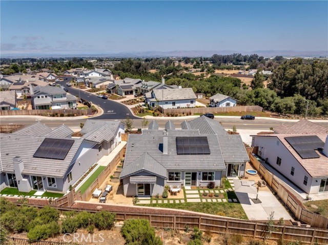 Detail Gallery Image 4 of 41 For 1422 Black Oak Dr, Santa Maria,  CA 93455 - 4 Beds | 3/1 Baths