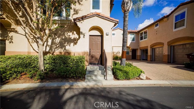 Detail Gallery Image 1 of 23 For 30288 Island a,  Murrieta,  CA 92563 - 2 Beds | 2 Baths