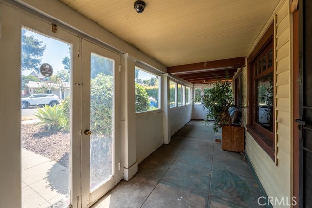 Detail Gallery Image 5 of 39 For 5065 La Roda Ave, Los Angeles,  CA 90041 - 3 Beds | 1 Baths