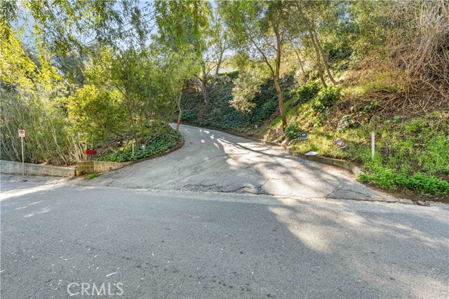 Detail Gallery Image 36 of 42 For 11944 Briarvale, Studio City,  CA 91604 - 5 Beds | 4 Baths