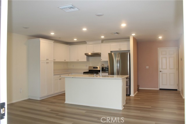 Detail Gallery Image 3 of 33 For 7155 Citrus Ave #442,  Fontana,  CA 92336 - 3 Beds | 2/1 Baths