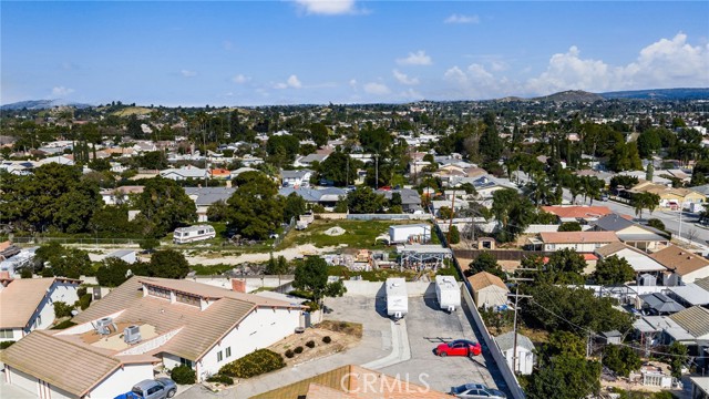 Image 32 of 42 For 11494 Los Molinos