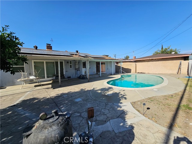 5573 Bonnie Brae Street, Montclair CA: https://media.crmls.org/medias/cf9c0e55-c8a3-41c7-ba21-8dd73736ab13.jpg