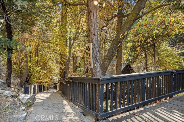 Detail Gallery Image 2 of 27 For 628 Kuffel Canyon Rd, Lake Arrowhead,  CA 92352 - 3 Beds | 2 Baths