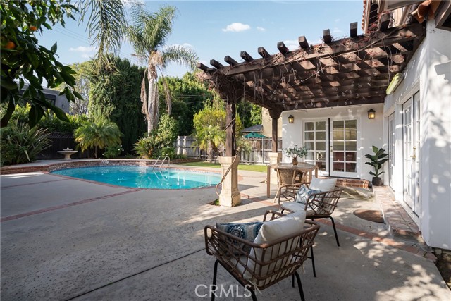 Detail Gallery Image 46 of 60 For 4115 Laurelgrove Ave, Studio City,  CA 91604 - 5 Beds | 3/1 Baths