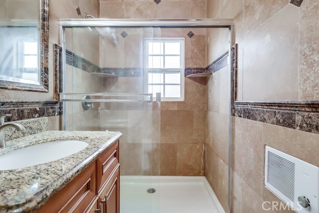 Detail Gallery Image 28 of 35 For 1009 Coronado Ave #4,  Long Beach,  CA 90804 - 2 Beds | 1 Baths
