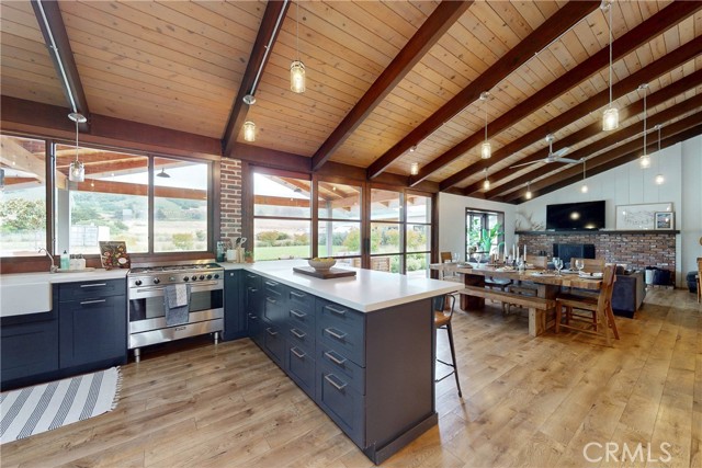 2289 Falcon Ridge Lane, Los Osos CA: https://media.crmls.org/medias/cf9eeb69-c65b-498e-8ea3-27a0271e221e.jpg