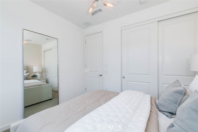 Detail Gallery Image 3 of 37 For 1077 Cadence, Irvine,  CA 92618 - 4 Beds | 4 Baths