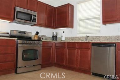 Detail Gallery Image 7 of 12 For 7014 Dorland, Chino,  CA 91710 - 2 Beds | 2/1 Baths