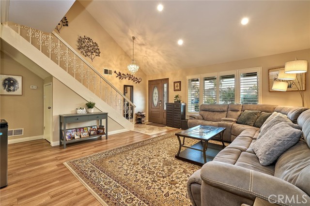 Detail Gallery Image 7 of 46 For 1591 W Tedmar Ave, Anaheim,  CA 92802 - 5 Beds | 2/1 Baths
